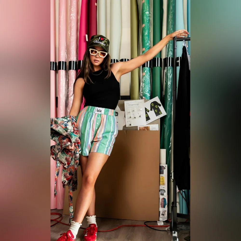 Dressed In Lala Shorts - Picture 1 of 4